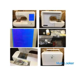 SINGER Nähmaschine + Stickmaschinensatz