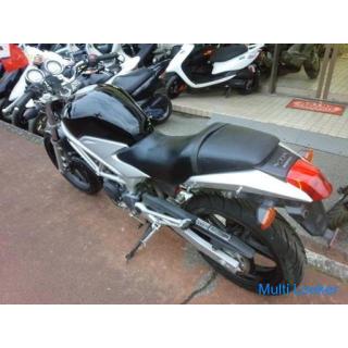 Honda VTR250FI Wassergekühlter 4-Takt V-Twin 250ccm Moriwaki Titanschalldämpfer Schwarz