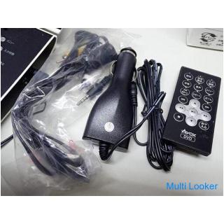 Tragbarer AVOX 7-Zoll-DVD-Player ADP-701AW benutzt