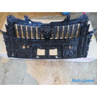 Toyota Esquire Frontgrill M320-28023 Neues unbenutztes Teil