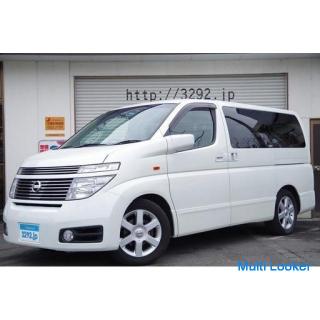 Der beliebte Minivan Nissan Elgrand ist eingestiegen