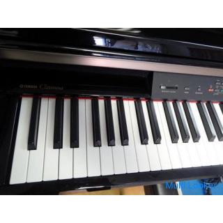 Yamaha Clavinova E-Piano 88 Tasten mit speziellem Stuhl Bedienung OK CLP-230