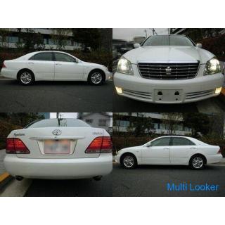 TOYOTA CROWN Royal Saloon - 69,000 km
