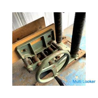 Makita 5500S Holzbearbeitungsmaschine 100V