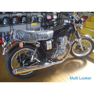 Yamaha SR400 (schwarz)