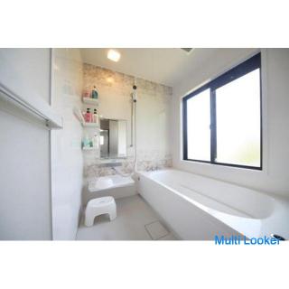 2 Etagen, 3LDK, 3 Parkplätze, günstige monatliche All-Inclusive!