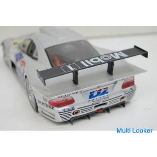 Maisto Mercedes Benz CLK-GTR Modell 1/18 Silberfigur Möwenflügel