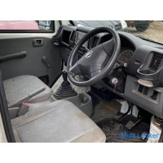 Nissan Clipper LKW 5-Gang - Navigation