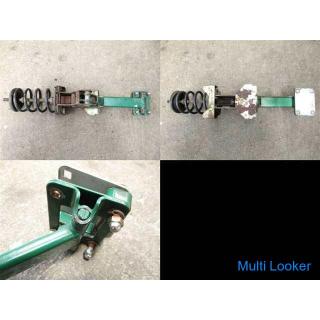 Canter FE70BB Ladefläche Aori-Dämpfer Links und rechts