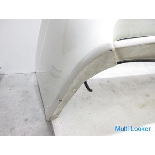 Elgrand PE52 Heckstoßstange mit Fahrersonar