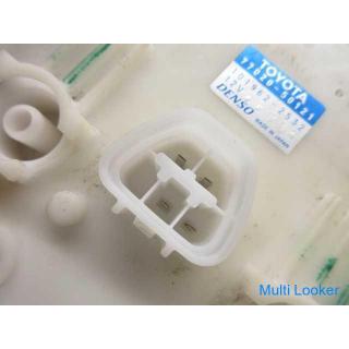 Lexus LS UVF45 Kraftstoffpumpe