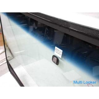 2010 Nissan Elgrand PE52 Windschutzscheibe M1A4A mit Unschärfe