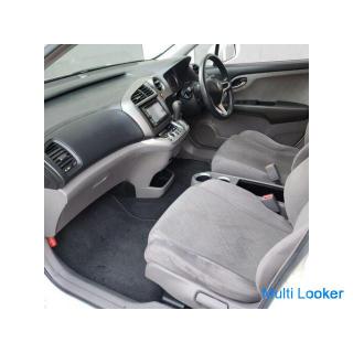 Honda Stream 1.8X stilvolles Paket externe Navigation & terrestrische digitale TV Dachspoiler 3 