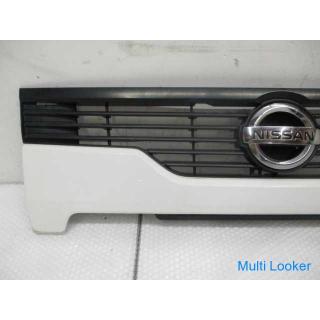 Nissan Atlas SZ2F24 F24 Kühlergrill 62320-MA000
