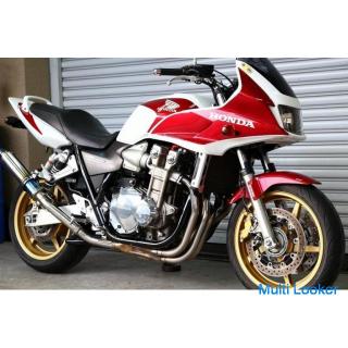 CB1300 Super Four / CB1300SF / 32.540 km. / Mit ETC / ABS-Spezifikation Auto / Titan-Schalldämpfer /