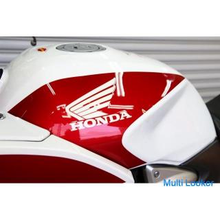 CB1300 Super Four / CB1300SF / 32.540 km. / Mit ETC / ABS-Spezifikation Auto / Titan-Schalldämpfer /