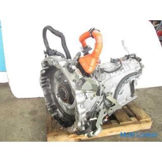 2015 Nissan Skyline HV37 7-Gang-Getriebe 12X8D 33.557 km.