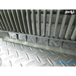 Toyota Original MS112 Crown Royal Saloon 4-türiger Limousinen-Kühlergrill