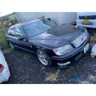 Teurer Kauf von verschrotteten Autos! V8 Auto! Kaufen Sie andere! was auch immer!