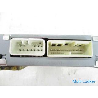 Lexus LS USF40 (24) Computer auf dem rechten Rücksitz