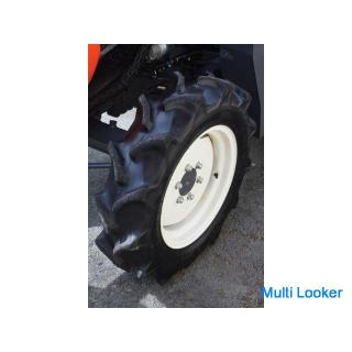 Kubota Tractor Slugger SL35F-PC Leistung Schwarz Hochgeschwindigkeitskabine Automatisch Horizontal A