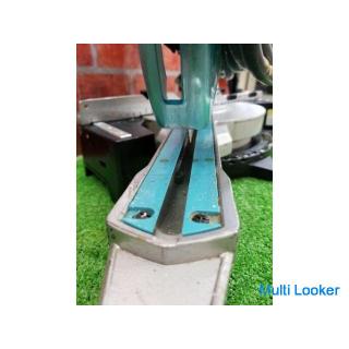 Makita TD322 Tischkreissäge * Leichter Schaden [Rerise Noda Atago store] [Over-the-counter Transacti