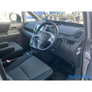 TOYOTA Noah SI 4WD ★ Digitales terrestrisches TV DVD HDD Navigation 8-Sitzer