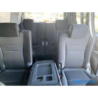 TOYOTA Noah SI 4WD ★ Digitales terrestrisches TV DVD HDD Navigation 8-Sitzer