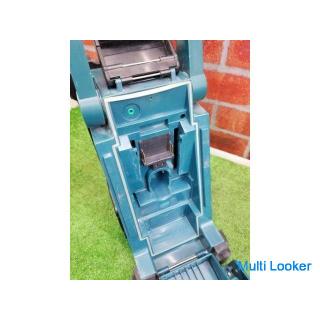 Makita MR100 Wiederaufladbares Radio