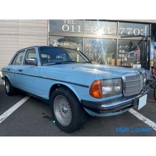 Mercedes Benz W123 230E Gut! Guter Abschluss! Western Car China Blue Old Car Youngtimer Surf Trip