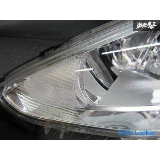 Toyota Original NHP10 Aqua Mittelfristiges Halogen-Scheinwerferglas links