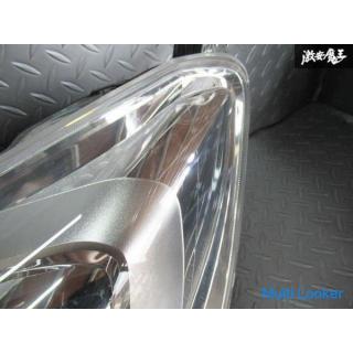 Toyota Original NHP10 Aqua Mittelfristiges Halogen-Scheinwerferglas links