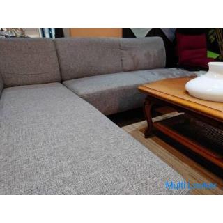 2-geteiltes großes L-förmiges Sofa