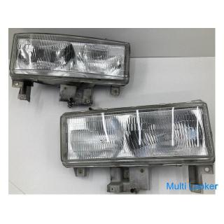Guter Zustand Mitsubishi Fuso FB51AB Canter Original 24V Scheinwerfer links und rechts Set KOITO