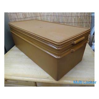 Tupperware Deep Long Super Case 56L Set mit 2 braunen Aufbewahrungskoffern für Kostüme