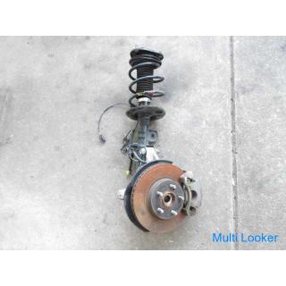 2011 Toyota Prius ZVW30 mit rechtem vorderem Achsschenkel