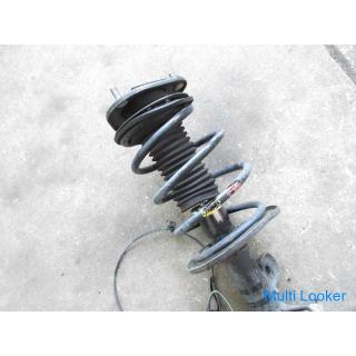 2011 Toyota Prius ZVW30 mit rechtem vorderem Achsschenkel