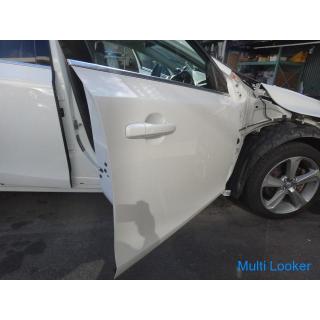 Volvo V40 MB4164T etc. Vordertür rechts 614 / weiß [5063]