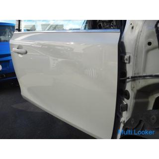 Volvo V40 MB4164T etc. Vordertür rechts 614 / weiß [5063]