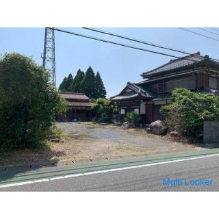 Ein 1761 m2 großes Reisfeld, ein 1017 m2 großer Wald und ein altes Volkshaus in einem 1795 m2 großen