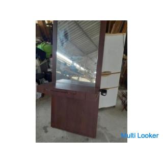 Second-Hand-Kommode für Schönheitssalons und Geschäfte