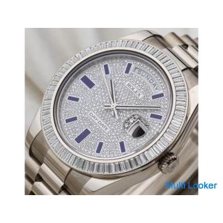 Ungetragene Rolex Day-Date 18 Karat Weißgold | Baguette-Lünette | Pave-Zifferblatt & blauer Emai