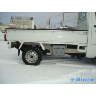 Hijet Truck 4WD 5MT Klimaanlage Servolenkung Laufleistung 110.000 km.