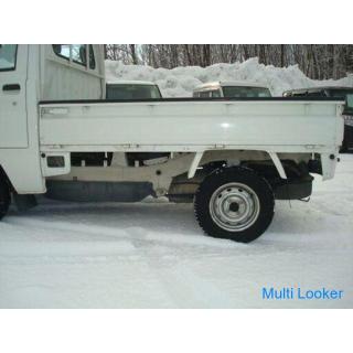 Hijet Truck 4WD 5MT Klimaanlage Servolenkung Laufleistung 110.000 km.