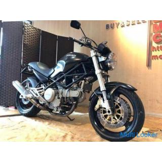 Ducati Monster 750 750 ccm 17.352 km. Motorleistung ist gut. Straßenrad