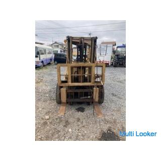 Toyota Gabelstapler 2 Tonnen. Angie und 3 Hebel