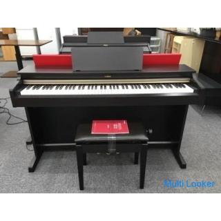 i519 YAMAHA ARIUS YDP-162R 2013 Elektronisches Klavier