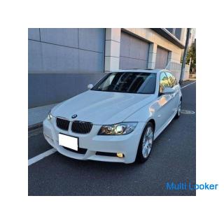 BMW 323 M-Sport-Schiebedach mit externer HDD-Navigation und Vollsegment-TV, dediziertes Aero- und de