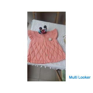 Handgestrickte Babyweste