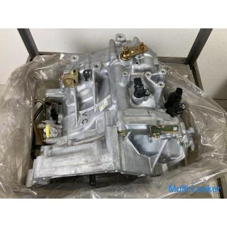 Unbenutztes EK3 Civic VTi Original CVT-Getriebe D15B (YC4217)